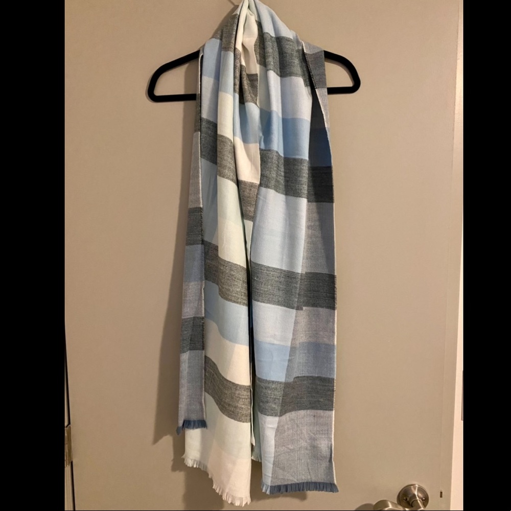 NWT Gap Blue Plaid Scarf